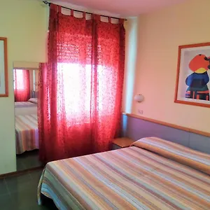 ** Hotel Lucerna Italia